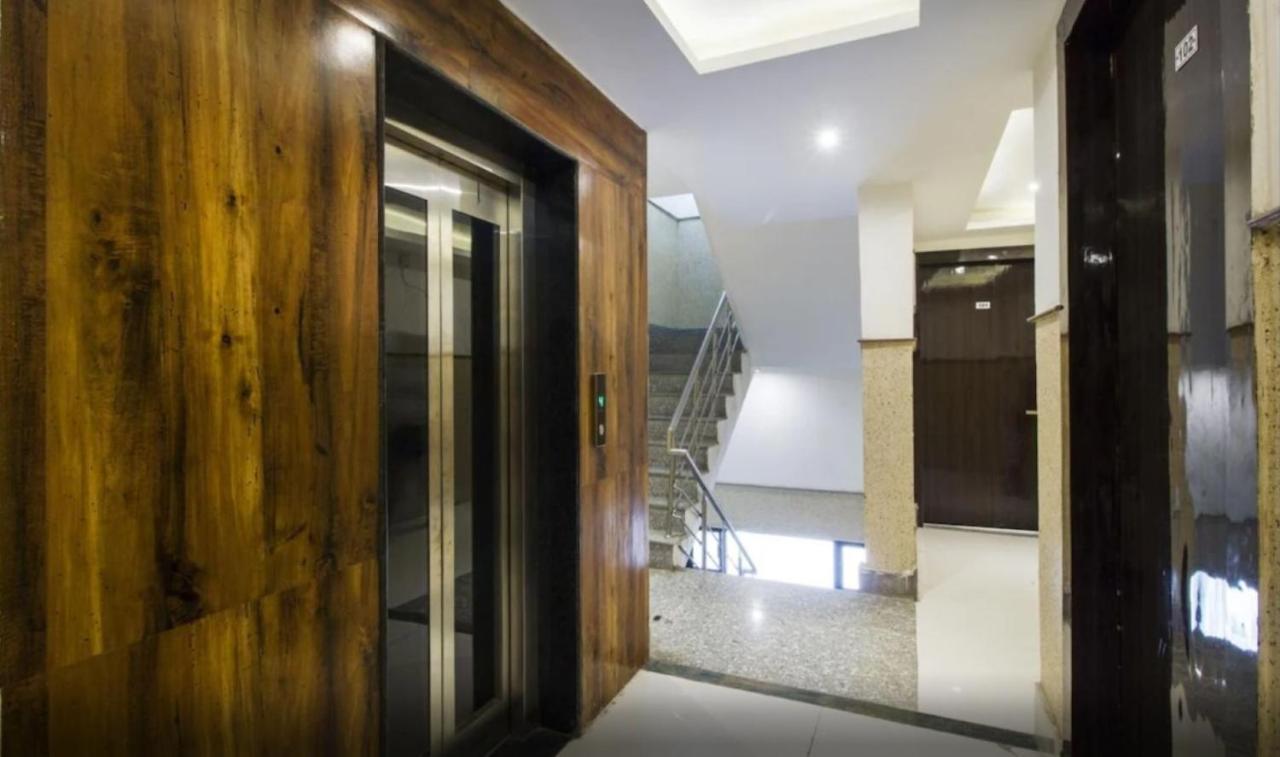 Hotel Iconic Near Delhi Igi International Airport Neu-Delhi Exterior foto