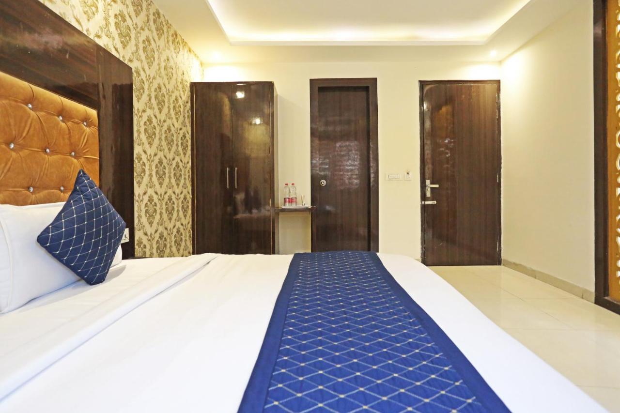 Hotel Iconic Near Delhi Igi International Airport Neu-Delhi Exterior foto