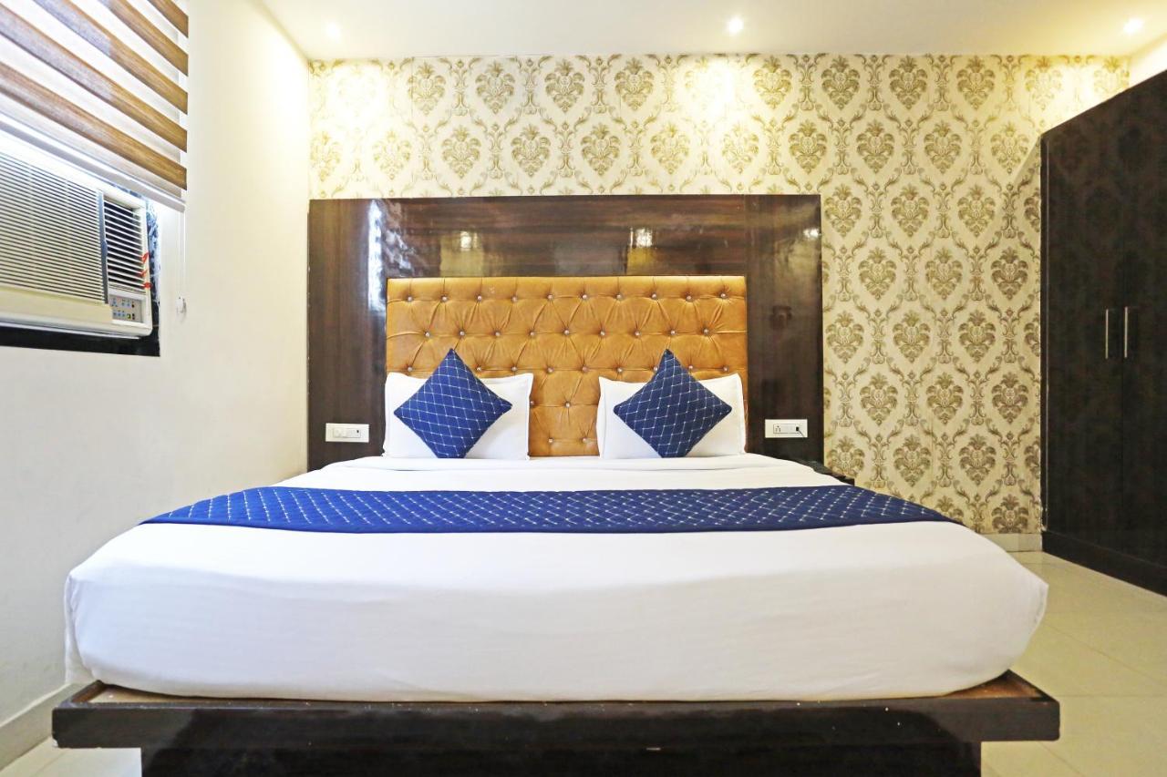 Hotel Iconic Near Delhi Igi International Airport Neu-Delhi Exterior foto
