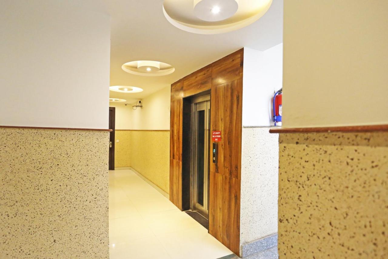 Hotel Iconic Near Delhi Igi International Airport Neu-Delhi Exterior foto