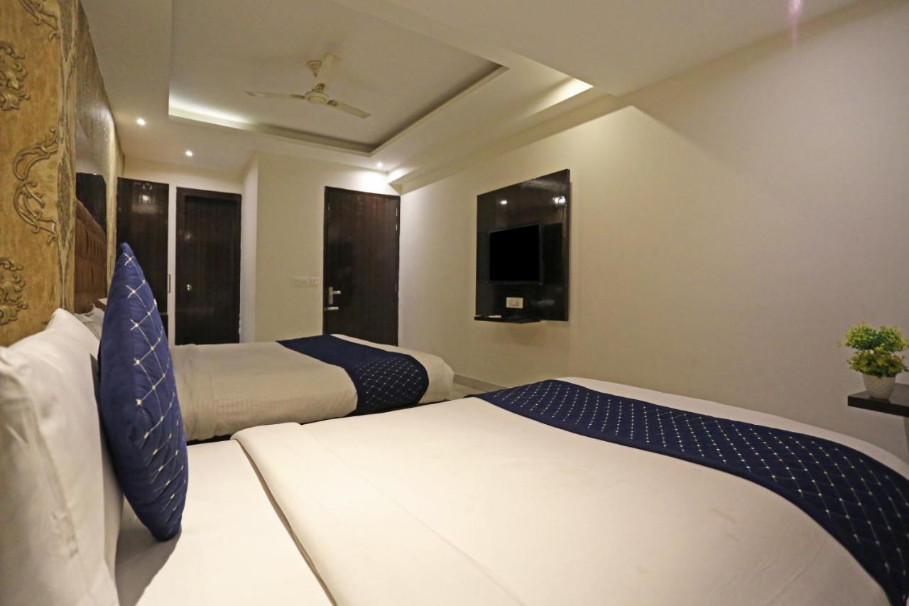 Hotel Iconic Near Delhi Igi International Airport Neu-Delhi Exterior foto