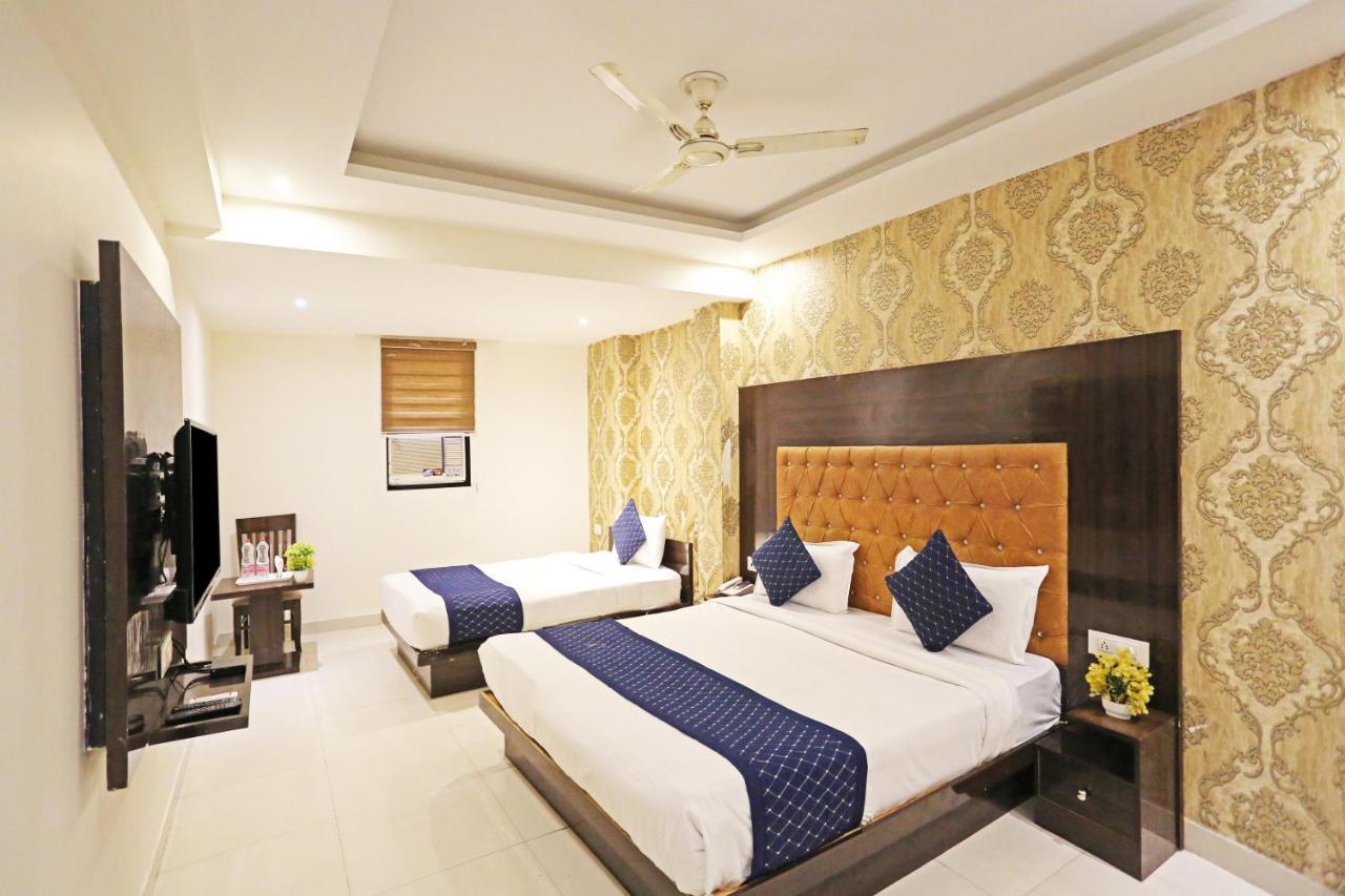 Hotel Iconic Near Delhi Igi International Airport Neu-Delhi Exterior foto