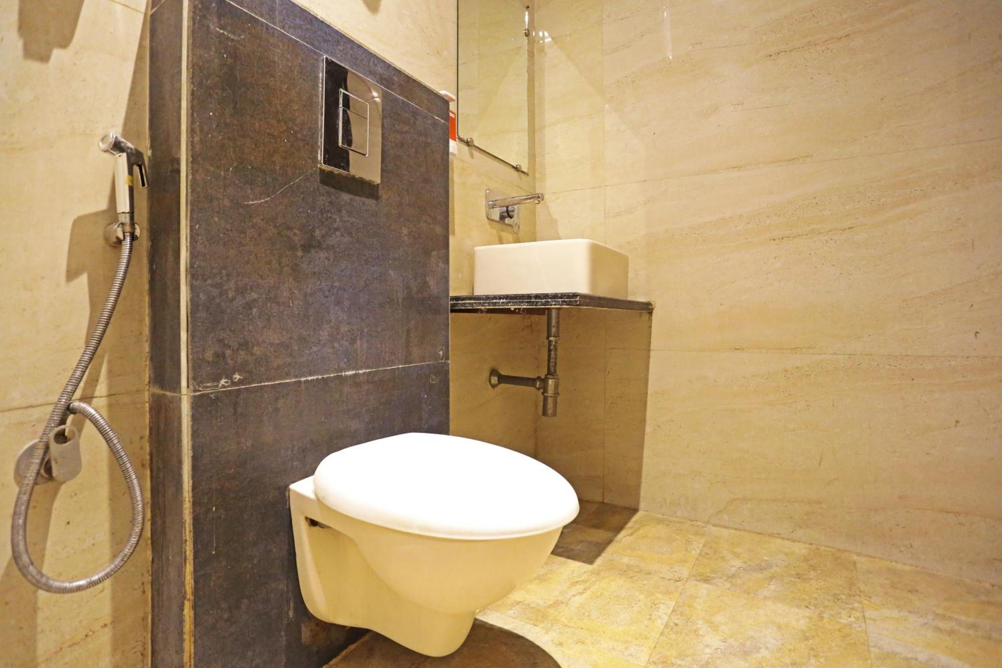 Hotel Iconic Near Delhi Igi International Airport Neu-Delhi Exterior foto